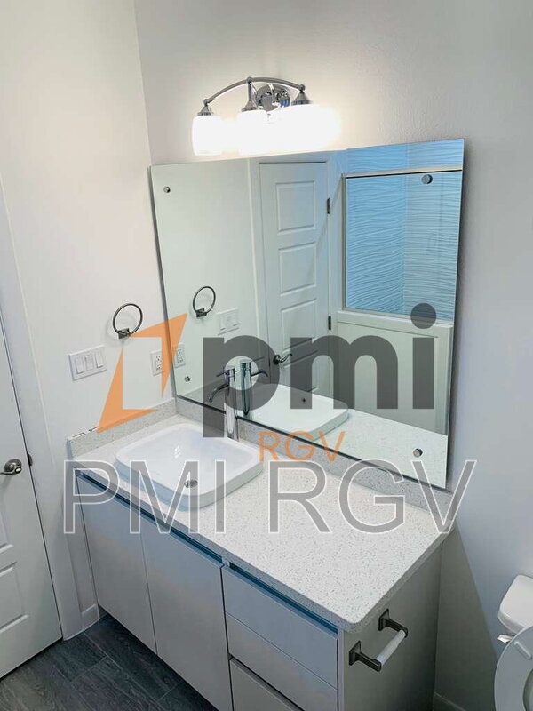 Building Photo - 805 W Garrison Dr