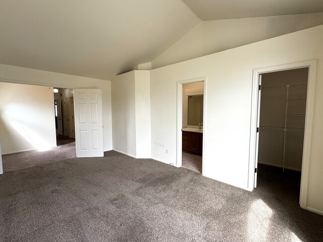 Building Photo - 9362 W Coal Mine Ave