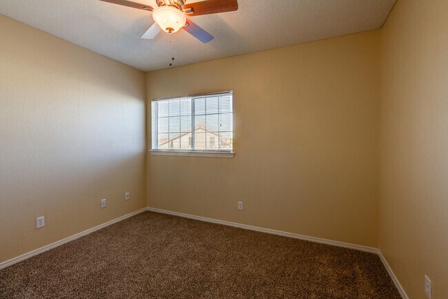 Building Photo - 3445 Tierra Ruby Dr