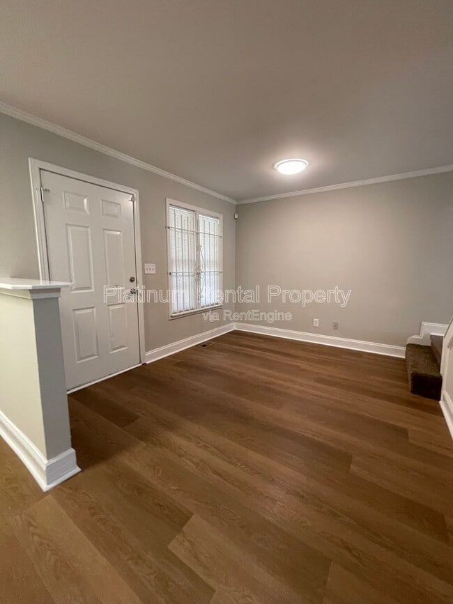 Building Photo - 1135 Coleman St SW