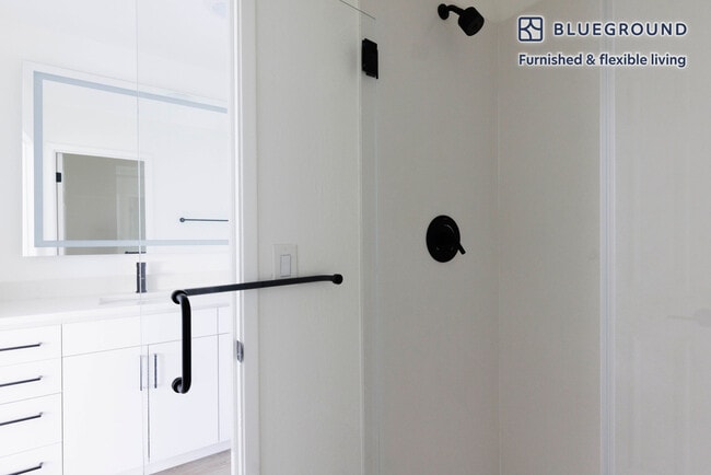 Building Photo - 20200 Lucille Ave