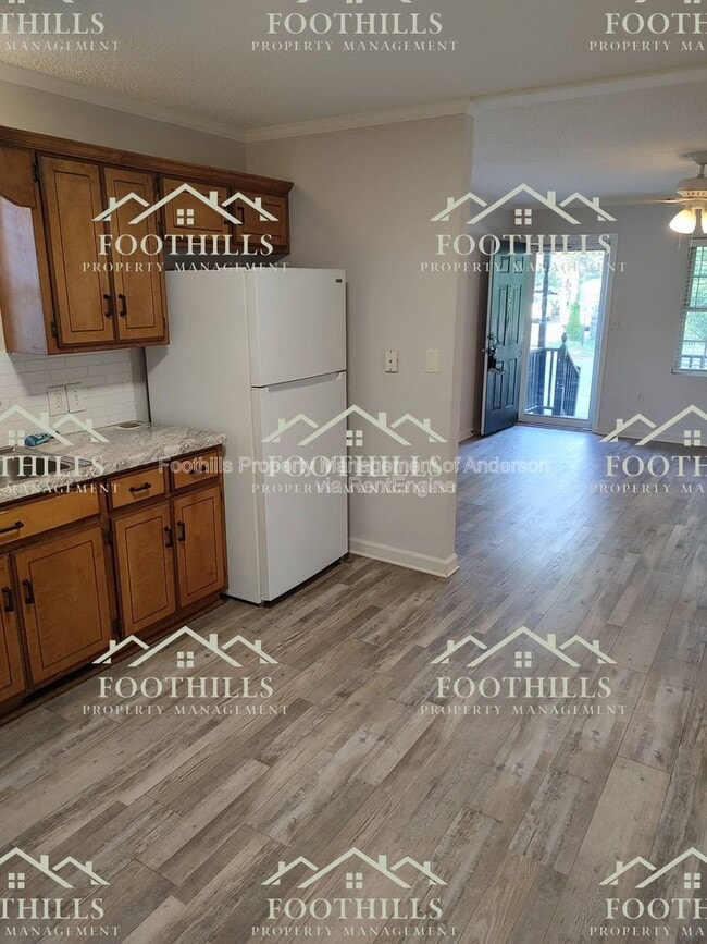 Building Photo - 201 F St