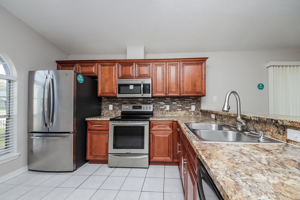 Building Photo - 1323 Dover Dr