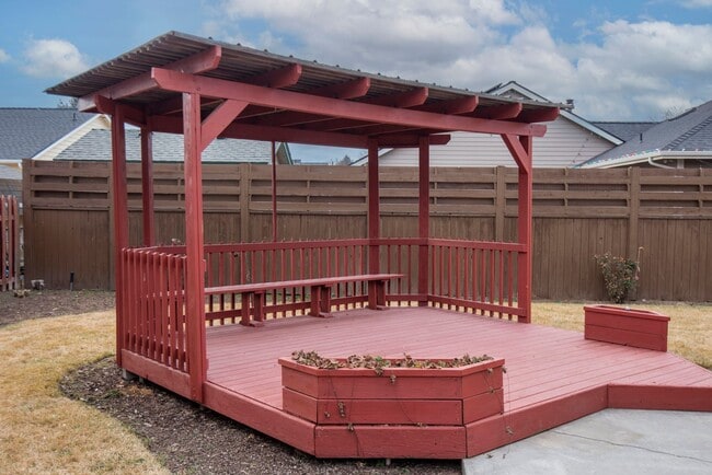 Building Photo - Beautiful 3-Bedroom Home with Large Fenced Yard – Available Now!