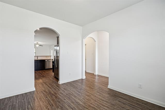 Building Photo - 3000 Parker Dr