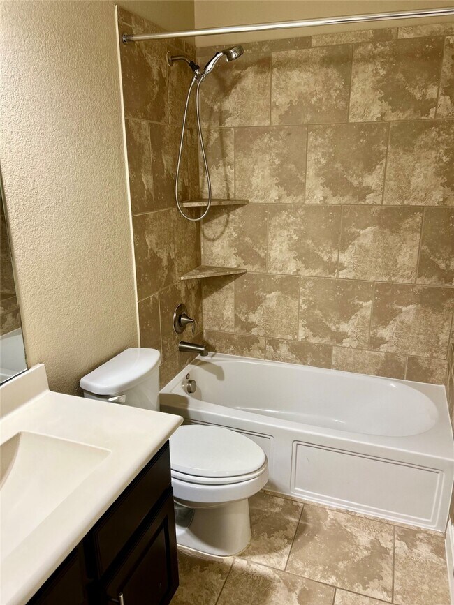 Building Photo - 27239 Aspen Falls Ln