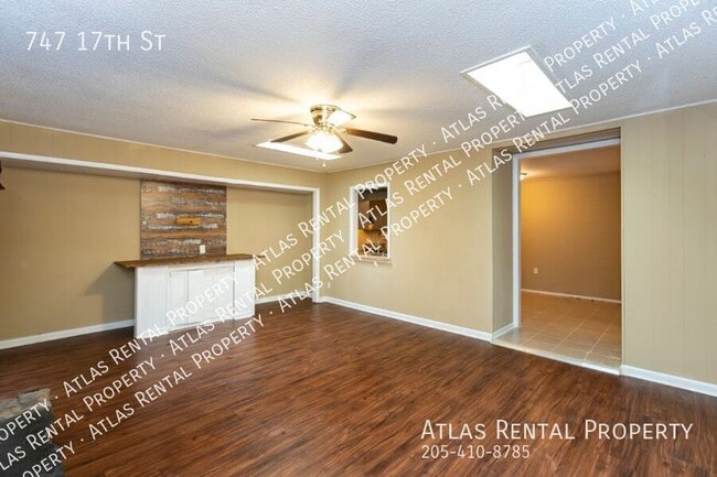 Building Photo - 747 17th St