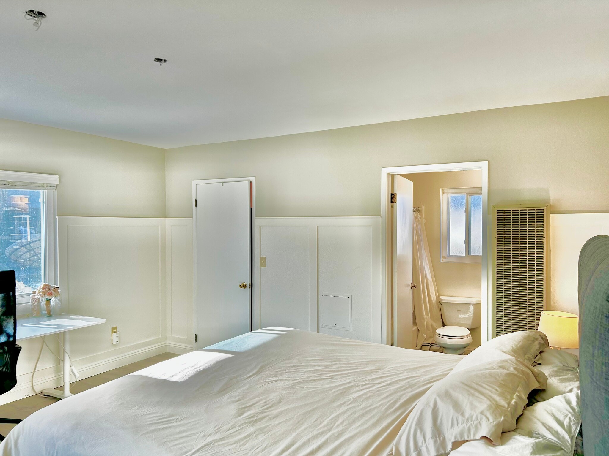 Building Photo - 719 N Cabrillo Ave