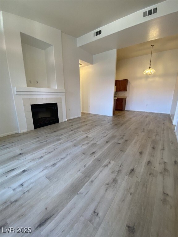 Building Photo - 2305 W Horizon Ridge Pkwy