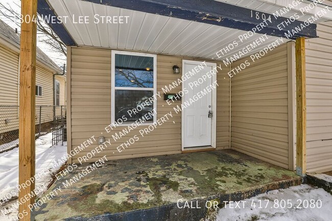 Building Photo - 1804 W Lee St