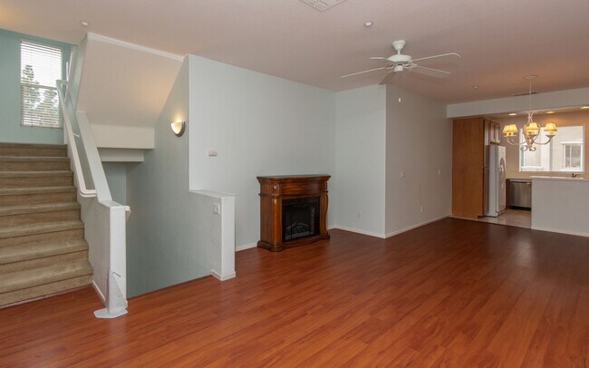 Building Photo - Condo in San Elijo!