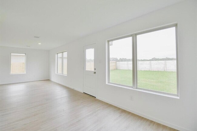 Building Photo - 18637 Cepagatti Dr