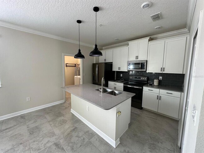 Building Photo - 11826 Pulitzer Pl