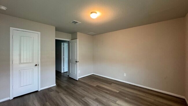 Building Photo - 24634 Bastiani Canvas Ln
