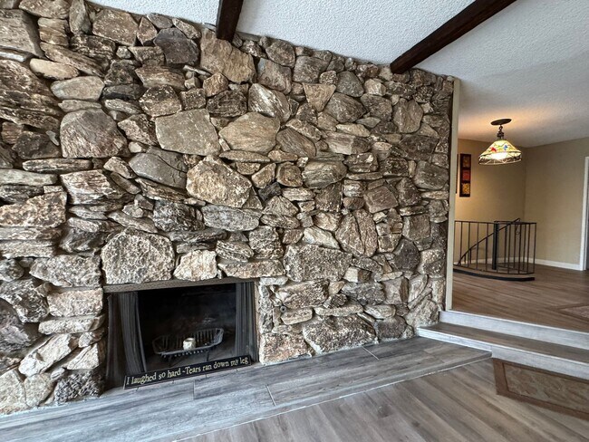 Building Photo - 3Br 3Ba House with Pool Across- RIVERFRONT with Balcony Observation Deck