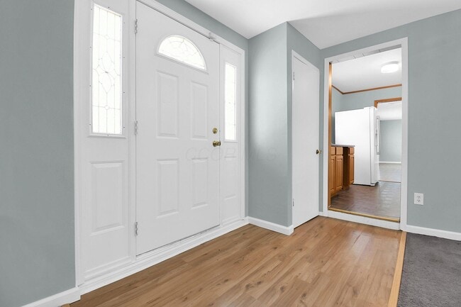 Building Photo - 4344 Broadhurst Dr