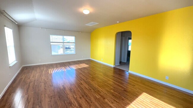 Building Photo - 935 Winged Scoter