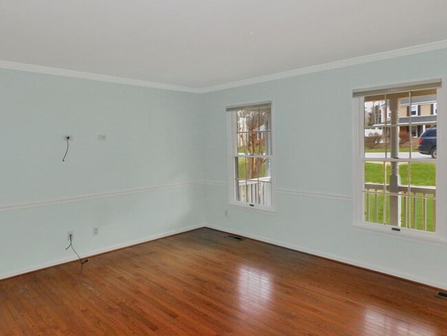 Building Photo - 1332 Redwood Cir