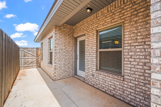 Building Photo - 2541 134th St