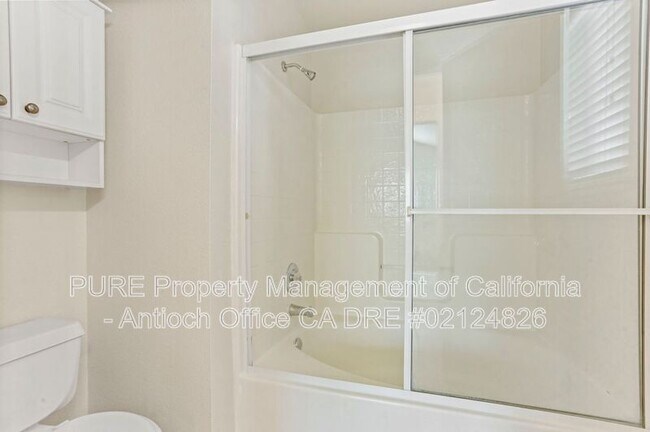 Building Photo - 1100 Twinbridge Ct