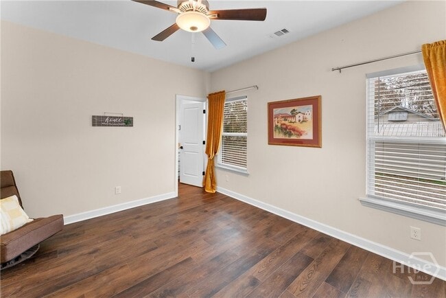 Building Photo - 1403 E Anderson St