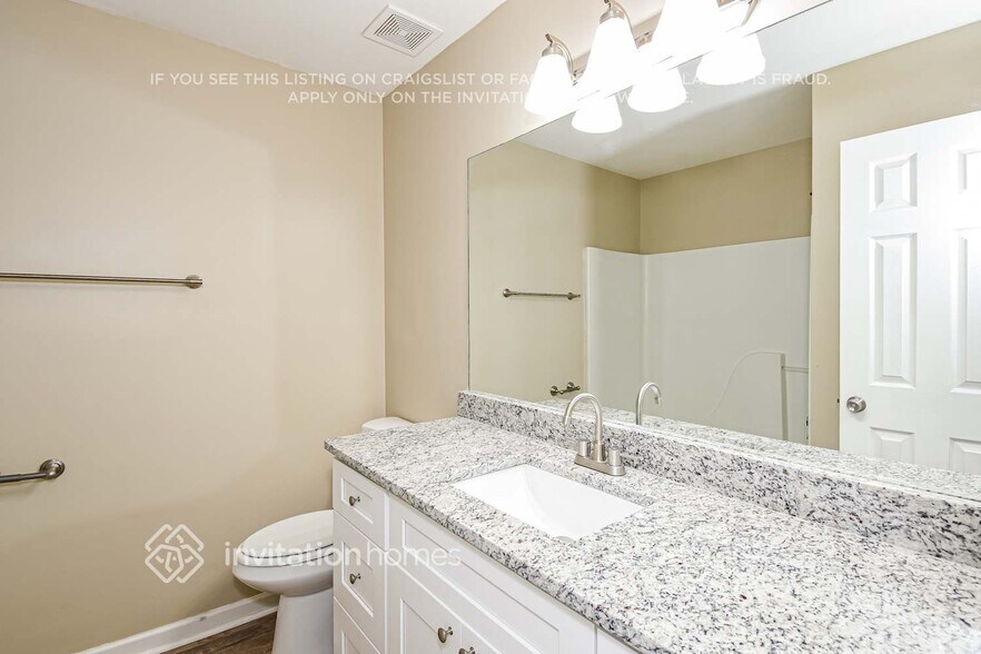 Building Photo - 186 Sandstone Pl
