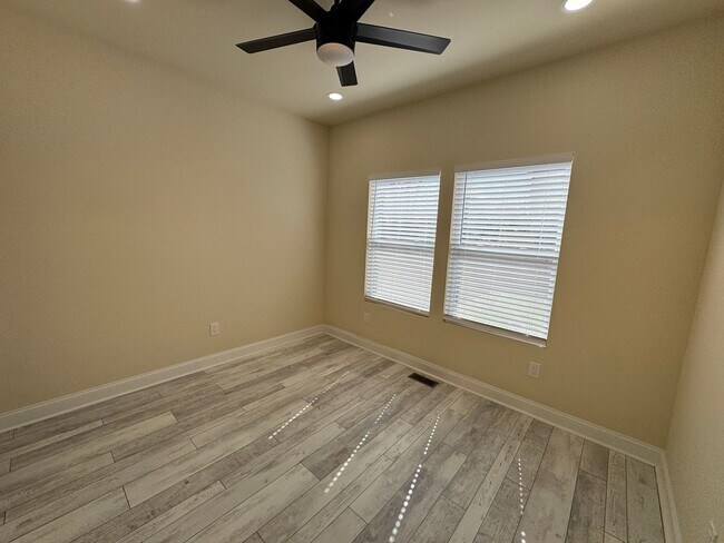 Building Photo - Be the first to live in this 3 bed/3.5 bath home across from Meharry Medical- great location with...