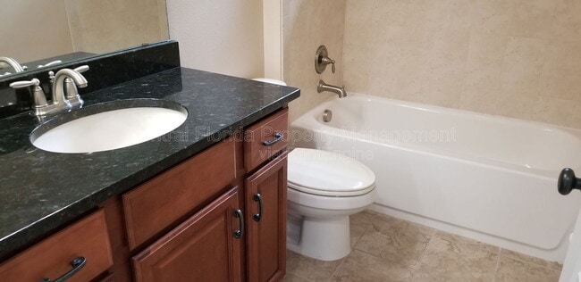 Building Photo - 2216 Musselwhite Ave