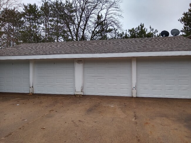 Building Photo - 2025 Texas Ave