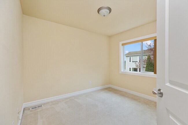 Building Photo - 351 Lind Ave NW