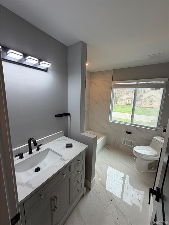 Building Photo - 5140 Woodrun Ct