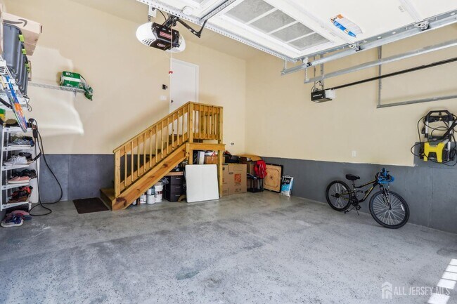 Building Photo - 206 Shields Ct