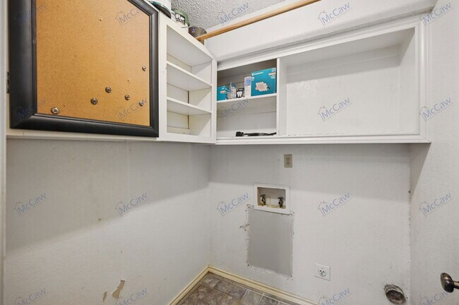 Building Photo - 1510 Raleigh Dr