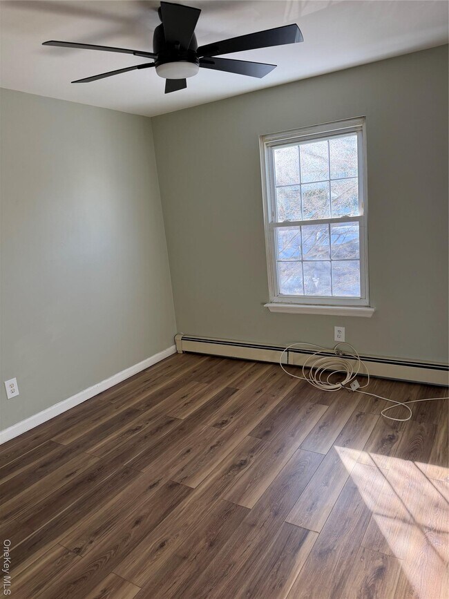 Building Photo - 25 Lexington Hills Rd