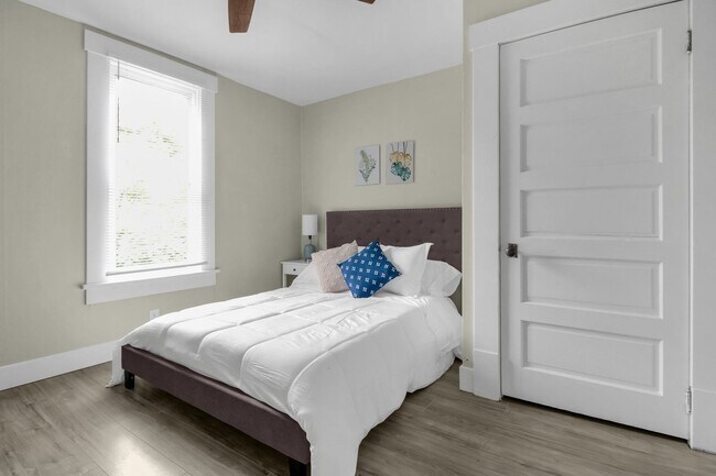 Building Photo - 570 Southwood Ave