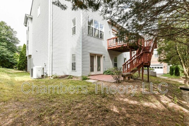Building Photo - 3105 White Daisy Pl