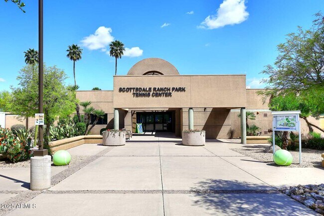 Building Photo - 9969 E Bayview Dr