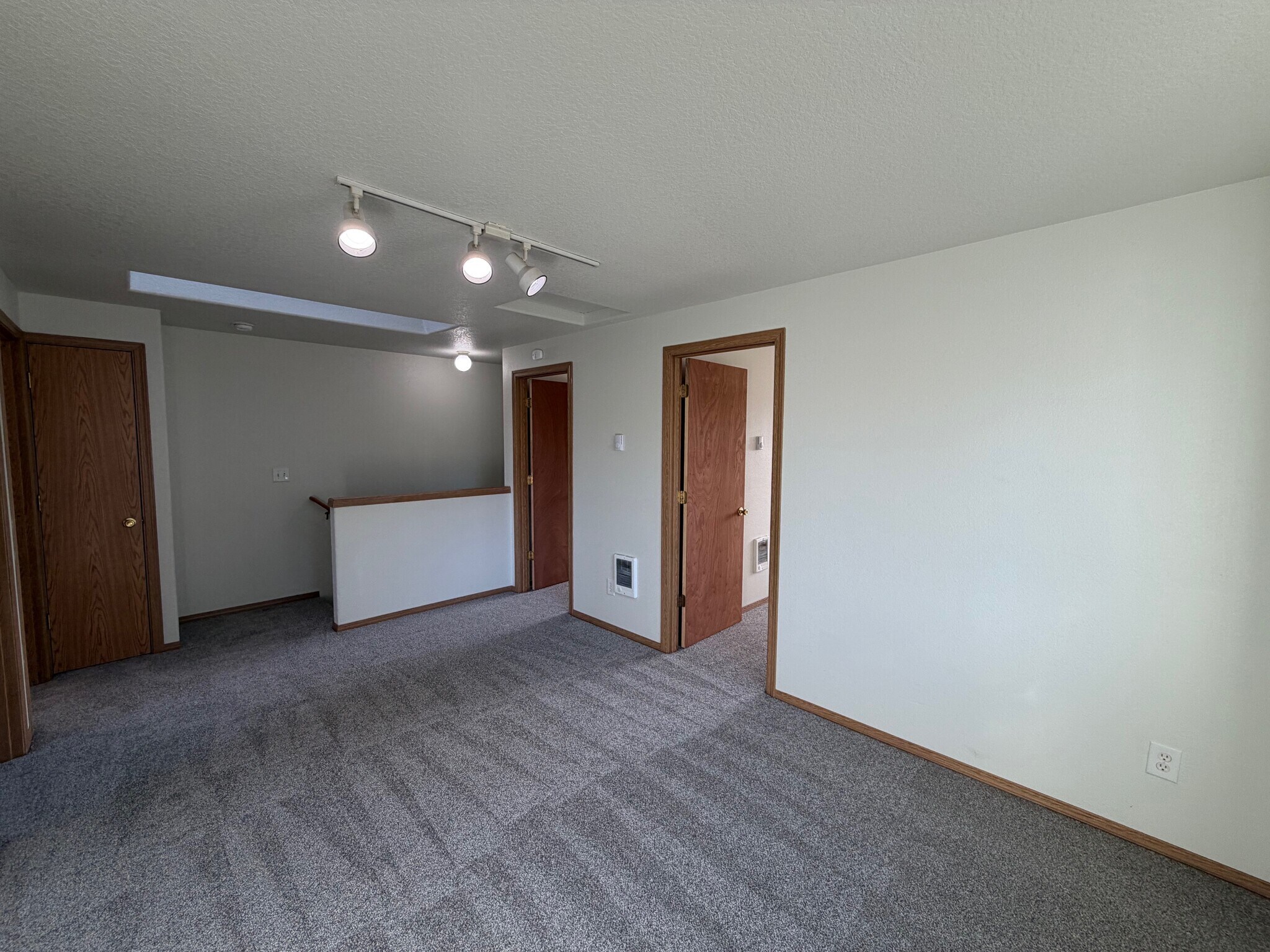 Building Photo - 1139 2nd St NW