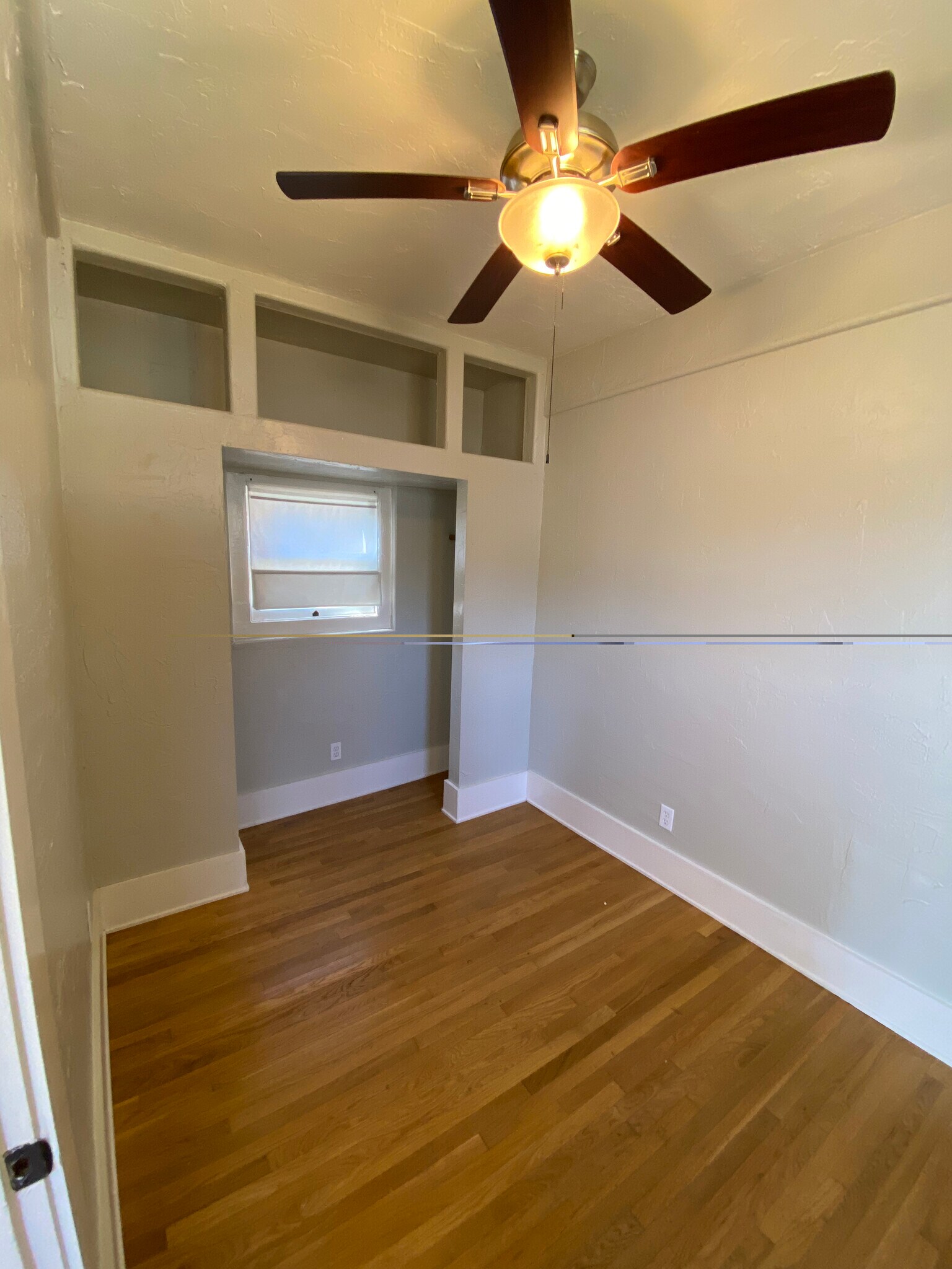 Building Photo - 2103 Island Ave