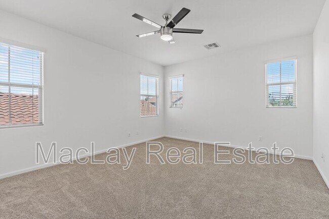 Building Photo - 3263 S Miller Dr