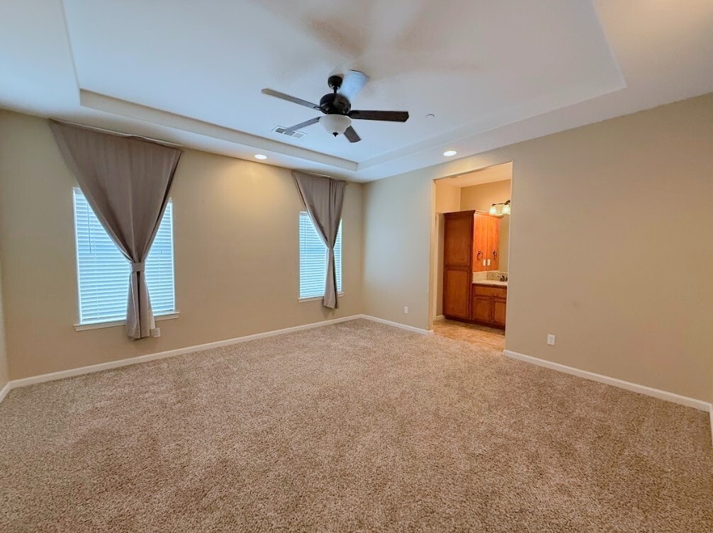 Building Photo - 4032 Wood Creek Ct