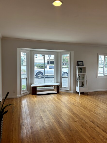 Building Photo - 901 E Ocean Blvd