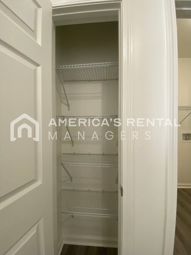 Building Photo - Home for Rent in Montgomery!!! DEPOSIT PENDING!