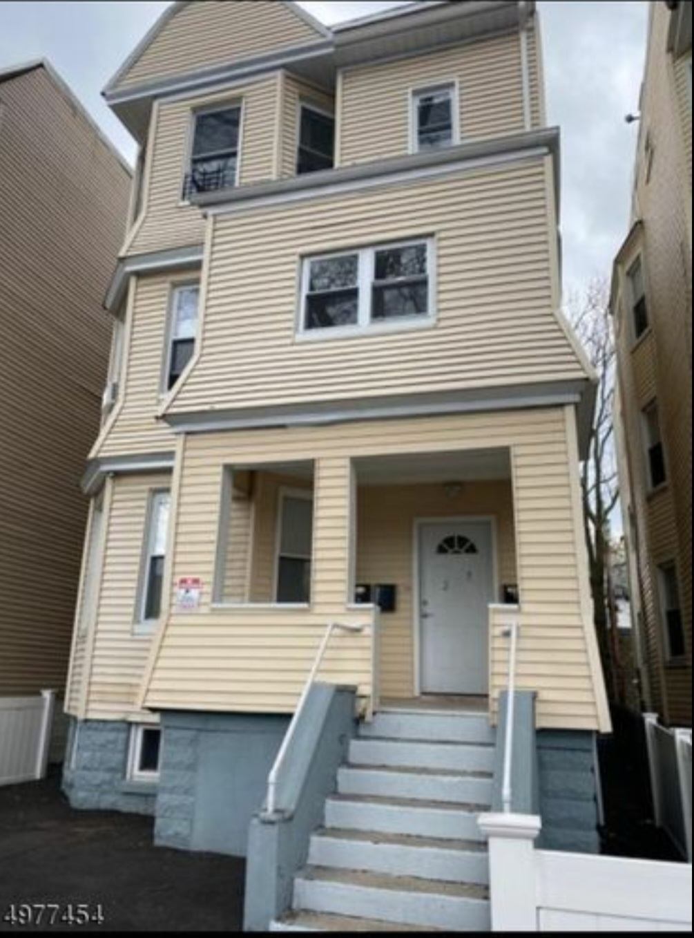 Building Photo - 209 N 15th St