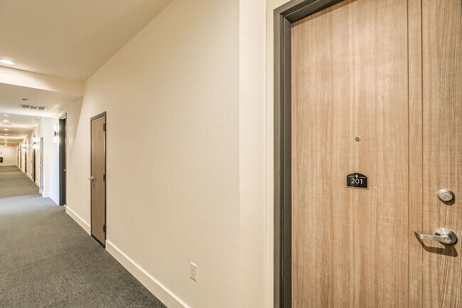 Building Photo - 10899 S Hausman, Unit 201