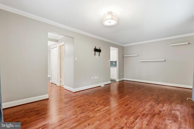Building Photo - 6410 Blarney Stone Ct