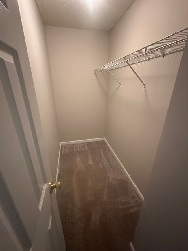 Building Photo - 3 Bedroom 2.5 Home in NE Columbia MOVE IN BY 2/28/26 26 RECEIVE $300 OFF FIRST MONTH'S RENT!!!!!!