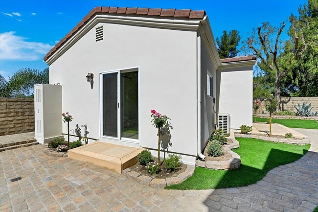 Building Photo - Brand-New 2 Bed / 2 Bath Private ADU – Agoura Hills | 800 Sq Ft