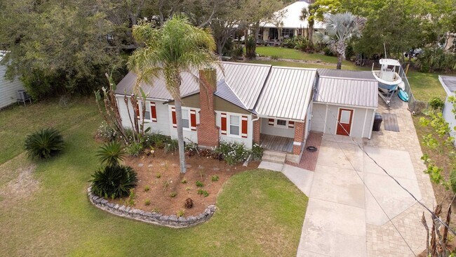 Building Photo - 31 Menendez Rd