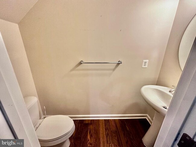 Building Photo - 908 Hall Station Dr